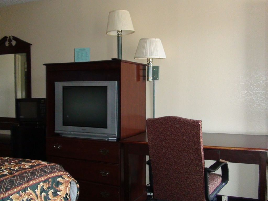 Motel 6 Oklahoma City Ok Frontier City เอ็ดมอนด์ ห้อง รูปภาพ